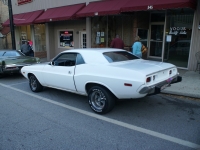 Dodge Challenger Hardtop (1 generation) 5.9 V8 4MT (245hp) foto, Dodge Challenger Hardtop (1 generation) 5.9 V8 4MT (245hp) fotos, Dodge Challenger Hardtop (1 generation) 5.9 V8 4MT (245hp) imagen, Dodge Challenger Hardtop (1 generation) 5.9 V8 4MT (245hp) imagenes, Dodge Challenger Hardtop (1 generation) 5.9 V8 4MT (245hp) fotografía