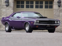 Dodge Challenger T/A coupe (1 generation) 5.6 3MT (290hp) foto, Dodge Challenger T/A coupe (1 generation) 5.6 3MT (290hp) fotos, Dodge Challenger T/A coupe (1 generation) 5.6 3MT (290hp) imagen, Dodge Challenger T/A coupe (1 generation) 5.6 3MT (290hp) imagenes, Dodge Challenger T/A coupe (1 generation) 5.6 3MT (290hp) fotografía