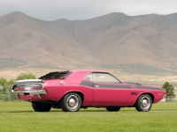 Dodge Challenger T/A coupe (1 generation) 7.2 4MT (375hp) foto, Dodge Challenger T/A coupe (1 generation) 7.2 4MT (375hp) fotos, Dodge Challenger T/A coupe (1 generation) 7.2 4MT (375hp) imagen, Dodge Challenger T/A coupe (1 generation) 7.2 4MT (375hp) imagenes, Dodge Challenger T/A coupe (1 generation) 7.2 4MT (375hp) fotografía