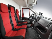 Fiat Ducato Single Cab chassis 2-door (3 generation) 2.3 TD MT XLWB H1 40 Board (120hp) basic (2013) foto, Fiat Ducato Single Cab chassis 2-door (3 generation) 2.3 TD MT XLWB H1 40 Board (120hp) basic (2013) fotos, Fiat Ducato Single Cab chassis 2-door (3 generation) 2.3 TD MT XLWB H1 40 Board (120hp) basic (2013) imagen, Fiat Ducato Single Cab chassis 2-door (3 generation) 2.3 TD MT XLWB H1 40 Board (120hp) basic (2013) imagenes, Fiat Ducato Single Cab chassis 2-door (3 generation) 2.3 TD MT XLWB H1 40 Board (120hp) basic (2013) fotografía