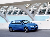 Fiat Stilo Hatchback 3-door (1 generation) 1.9 TD MT (100hp) foto, Fiat Stilo Hatchback 3-door (1 generation) 1.9 TD MT (100hp) fotos, Fiat Stilo Hatchback 3-door (1 generation) 1.9 TD MT (100hp) imagen, Fiat Stilo Hatchback 3-door (1 generation) 1.9 TD MT (100hp) imagenes, Fiat Stilo Hatchback 3-door (1 generation) 1.9 TD MT (100hp) fotografía