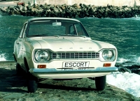 Ford Escort Coupe (1 generation) 1.1 MT (44 HP) foto, Ford Escort Coupe (1 generation) 1.1 MT (44 HP) fotos, Ford Escort Coupe (1 generation) 1.1 MT (44 HP) imagen, Ford Escort Coupe (1 generation) 1.1 MT (44 HP) imagenes, Ford Escort Coupe (1 generation) 1.1 MT (44 HP) fotografía