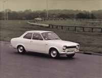 Ford Escort Coupe (1 generation) 1.3 AT (56 HP) foto, Ford Escort Coupe (1 generation) 1.3 AT (56 HP) fotos, Ford Escort Coupe (1 generation) 1.3 AT (56 HP) imagen, Ford Escort Coupe (1 generation) 1.3 AT (56 HP) imagenes, Ford Escort Coupe (1 generation) 1.3 AT (56 HP) fotografía