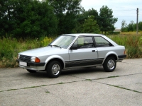 Ford Escort Hatchback 3-door (3 generation) 1.1 5MT (50hp) foto, Ford Escort Hatchback 3-door (3 generation) 1.1 5MT (50hp) fotos, Ford Escort Hatchback 3-door (3 generation) 1.1 5MT (50hp) imagen, Ford Escort Hatchback 3-door (3 generation) 1.1 5MT (50hp) imagenes, Ford Escort Hatchback 3-door (3 generation) 1.1 5MT (50hp) fotografía