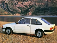 Ford Escort Hatchback 3-door (3 generation) 1.1 5MT (50hp) foto, Ford Escort Hatchback 3-door (3 generation) 1.1 5MT (50hp) fotos, Ford Escort Hatchback 3-door (3 generation) 1.1 5MT (50hp) imagen, Ford Escort Hatchback 3-door (3 generation) 1.1 5MT (50hp) imagenes, Ford Escort Hatchback 3-door (3 generation) 1.1 5MT (50hp) fotografía