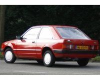 Ford Escort Hatchback 3-door (3 generation) 1.6 AT (79hp) foto, Ford Escort Hatchback 3-door (3 generation) 1.6 AT (79hp) fotos, Ford Escort Hatchback 3-door (3 generation) 1.6 AT (79hp) imagen, Ford Escort Hatchback 3-door (3 generation) 1.6 AT (79hp) imagenes, Ford Escort Hatchback 3-door (3 generation) 1.6 AT (79hp) fotografía