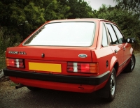 Ford Escort Hatchback 5-door. (3 generation) 1.1 5MT foto, Ford Escort Hatchback 5-door. (3 generation) 1.1 5MT fotos, Ford Escort Hatchback 5-door. (3 generation) 1.1 5MT imagen, Ford Escort Hatchback 5-door. (3 generation) 1.1 5MT imagenes, Ford Escort Hatchback 5-door. (3 generation) 1.1 5MT fotografía