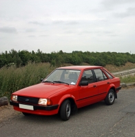 Ford Escort Hatchback 5-door. (3 generation) 1.6 5MT (79 HP '83) foto, Ford Escort Hatchback 5-door. (3 generation) 1.6 5MT (79 HP '83) fotos, Ford Escort Hatchback 5-door. (3 generation) 1.6 5MT (79 HP '83) imagen, Ford Escort Hatchback 5-door. (3 generation) 1.6 5MT (79 HP '83) imagenes, Ford Escort Hatchback 5-door. (3 generation) 1.6 5MT (79 HP '83) fotografía