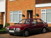 Ford Escort Hatchback 5-door. (4 generation) 1.6 MT alc. (75hp) foto, Ford Escort Hatchback 5-door. (4 generation) 1.6 MT alc. (75hp) fotos, Ford Escort Hatchback 5-door. (4 generation) 1.6 MT alc. (75hp) imagen, Ford Escort Hatchback 5-door. (4 generation) 1.6 MT alc. (75hp) imagenes, Ford Escort Hatchback 5-door. (4 generation) 1.6 MT alc. (75hp) fotografía