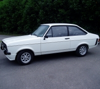 Ford Escort RS coupe 2-door (2 generation) 2.0 RS 2000 MT (110hp) foto, Ford Escort RS coupe 2-door (2 generation) 2.0 RS 2000 MT (110hp) fotos, Ford Escort RS coupe 2-door (2 generation) 2.0 RS 2000 MT (110hp) imagen, Ford Escort RS coupe 2-door (2 generation) 2.0 RS 2000 MT (110hp) imagenes, Ford Escort RS coupe 2-door (2 generation) 2.0 RS 2000 MT (110hp) fotografía