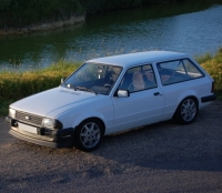 Ford Escort station Wagon 3-door (3 generation) 1.3 4MT (69 HP, '83) foto, Ford Escort station Wagon 3-door (3 generation) 1.3 4MT (69 HP, '83) fotos, Ford Escort station Wagon 3-door (3 generation) 1.3 4MT (69 HP, '83) imagen, Ford Escort station Wagon 3-door (3 generation) 1.3 4MT (69 HP, '83) imagenes, Ford Escort station Wagon 3-door (3 generation) 1.3 4MT (69 HP, '83) fotografía