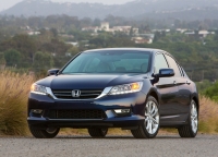 Honda Accord Sedan (9th generation) 2.4 AT (180hp) Executive (2013) foto, Honda Accord Sedan (9th generation) 2.4 AT (180hp) Executive (2013) fotos, Honda Accord Sedan (9th generation) 2.4 AT (180hp) Executive (2013) imagen, Honda Accord Sedan (9th generation) 2.4 AT (180hp) Executive (2013) imagenes, Honda Accord Sedan (9th generation) 2.4 AT (180hp) Executive (2013) fotografía