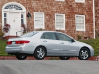 Honda Accord US-spec sedan 4-door (7th generation) 2.4 MT (160hp) foto, Honda Accord US-spec sedan 4-door (7th generation) 2.4 MT (160hp) fotos, Honda Accord US-spec sedan 4-door (7th generation) 2.4 MT (160hp) imagen, Honda Accord US-spec sedan 4-door (7th generation) 2.4 MT (160hp) imagenes, Honda Accord US-spec sedan 4-door (7th generation) 2.4 MT (160hp) fotografía