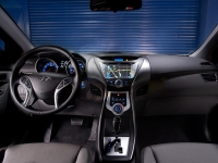 Hyundai Elantra Sedan (MD) AT 1.8 (150hp) Comfort (2013) foto, Hyundai Elantra Sedan (MD) AT 1.8 (150hp) Comfort (2013) fotos, Hyundai Elantra Sedan (MD) AT 1.8 (150hp) Comfort (2013) imagen, Hyundai Elantra Sedan (MD) AT 1.8 (150hp) Comfort (2013) imagenes, Hyundai Elantra Sedan (MD) AT 1.8 (150hp) Comfort (2013) fotografía