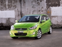 Hyundai Grand Avega Hatchback (1 generation) 1.4 MT (108 HP) foto, Hyundai Grand Avega Hatchback (1 generation) 1.4 MT (108 HP) fotos, Hyundai Grand Avega Hatchback (1 generation) 1.4 MT (108 HP) imagen, Hyundai Grand Avega Hatchback (1 generation) 1.4 MT (108 HP) imagenes, Hyundai Grand Avega Hatchback (1 generation) 1.4 MT (108 HP) fotografía