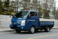 Hyundai H-100 Single Cab Board 2-door (3 generation) 2.6 D MT (79 HP) foto, Hyundai H-100 Single Cab Board 2-door (3 generation) 2.6 D MT (79 HP) fotos, Hyundai H-100 Single Cab Board 2-door (3 generation) 2.6 D MT (79 HP) imagen, Hyundai H-100 Single Cab Board 2-door (3 generation) 2.6 D MT (79 HP) imagenes, Hyundai H-100 Single Cab Board 2-door (3 generation) 2.6 D MT (79 HP) fotografía