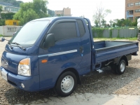 Hyundai H-100 Single Cab Board 2-door (3 generation) 2.6 D MT (79 HP) foto, Hyundai H-100 Single Cab Board 2-door (3 generation) 2.6 D MT (79 HP) fotos, Hyundai H-100 Single Cab Board 2-door (3 generation) 2.6 D MT (79 HP) imagen, Hyundai H-100 Single Cab Board 2-door (3 generation) 2.6 D MT (79 HP) imagenes, Hyundai H-100 Single Cab Board 2-door (3 generation) 2.6 D MT (79 HP) fotografía