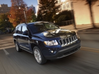 Jeep Compass Crossover (1 generation) 2.4 CVT (170hp) LIMITED (2012) foto, Jeep Compass Crossover (1 generation) 2.4 CVT (170hp) LIMITED (2012) fotos, Jeep Compass Crossover (1 generation) 2.4 CVT (170hp) LIMITED (2012) imagen, Jeep Compass Crossover (1 generation) 2.4 CVT (170hp) LIMITED (2012) imagenes, Jeep Compass Crossover (1 generation) 2.4 CVT (170hp) LIMITED (2012) fotografía