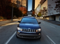 Jeep Compass Crossover (1 generation) 2.4 CVT (170hp) LIMITED (2012) foto, Jeep Compass Crossover (1 generation) 2.4 CVT (170hp) LIMITED (2012) fotos, Jeep Compass Crossover (1 generation) 2.4 CVT (170hp) LIMITED (2012) imagen, Jeep Compass Crossover (1 generation) 2.4 CVT (170hp) LIMITED (2012) imagenes, Jeep Compass Crossover (1 generation) 2.4 CVT (170hp) LIMITED (2012) fotografía