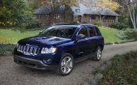 Jeep Compass Crossover (1 generation) 2.4 CVT (170hp) LIMITED (2012) foto, Jeep Compass Crossover (1 generation) 2.4 CVT (170hp) LIMITED (2012) fotos, Jeep Compass Crossover (1 generation) 2.4 CVT (170hp) LIMITED (2012) imagen, Jeep Compass Crossover (1 generation) 2.4 CVT (170hp) LIMITED (2012) imagenes, Jeep Compass Crossover (1 generation) 2.4 CVT (170hp) LIMITED (2012) fotografía