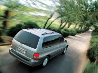 Kia Carnival Minivan (1 generation) 2.9 HPDi MT (142hp) foto, Kia Carnival Minivan (1 generation) 2.9 HPDi MT (142hp) fotos, Kia Carnival Minivan (1 generation) 2.9 HPDi MT (142hp) imagen, Kia Carnival Minivan (1 generation) 2.9 HPDi MT (142hp) imagenes, Kia Carnival Minivan (1 generation) 2.9 HPDi MT (142hp) fotografía