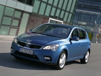 Kia CEE'd Hatchback 5-door. (1 generation) 1.4 EcoDynamics MT (90hp) foto, Kia CEE'd Hatchback 5-door. (1 generation) 1.4 EcoDynamics MT (90hp) fotos, Kia CEE'd Hatchback 5-door. (1 generation) 1.4 EcoDynamics MT (90hp) imagen, Kia CEE'd Hatchback 5-door. (1 generation) 1.4 EcoDynamics MT (90hp) imagenes, Kia CEE'd Hatchback 5-door. (1 generation) 1.4 EcoDynamics MT (90hp) fotografía