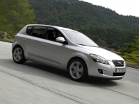 Kia CEE'd Hatchback 5-door. (1 generation) 1.6 AT (122hp) foto, Kia CEE'd Hatchback 5-door. (1 generation) 1.6 AT (122hp) fotos, Kia CEE'd Hatchback 5-door. (1 generation) 1.6 AT (122hp) imagen, Kia CEE'd Hatchback 5-door. (1 generation) 1.6 AT (122hp) imagenes, Kia CEE'd Hatchback 5-door. (1 generation) 1.6 AT (122hp) fotografía