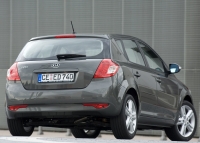 Kia CEE'd Hatchback 5-door. (1 generation) 1.6 CRDi MT (116hp) foto, Kia CEE'd Hatchback 5-door. (1 generation) 1.6 CRDi MT (116hp) fotos, Kia CEE'd Hatchback 5-door. (1 generation) 1.6 CRDi MT (116hp) imagen, Kia CEE'd Hatchback 5-door. (1 generation) 1.6 CRDi MT (116hp) imagenes, Kia CEE'd Hatchback 5-door. (1 generation) 1.6 CRDi MT (116hp) fotografía