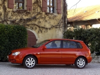 Kia Cerato Hatchback (1 generation) 1.6 MT (105hp) foto, Kia Cerato Hatchback (1 generation) 1.6 MT (105hp) fotos, Kia Cerato Hatchback (1 generation) 1.6 MT (105hp) imagen, Kia Cerato Hatchback (1 generation) 1.6 MT (105hp) imagenes, Kia Cerato Hatchback (1 generation) 1.6 MT (105hp) fotografía