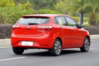 Kia K2 Hatchback (1 generation) 1.4 AT (107 HP) foto, Kia K2 Hatchback (1 generation) 1.4 AT (107 HP) fotos, Kia K2 Hatchback (1 generation) 1.4 AT (107 HP) imagen, Kia K2 Hatchback (1 generation) 1.4 AT (107 HP) imagenes, Kia K2 Hatchback (1 generation) 1.4 AT (107 HP) fotografía