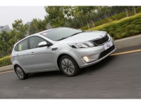 Kia K2 Hatchback (1 generation) 1.4 AT (107 HP) foto, Kia K2 Hatchback (1 generation) 1.4 AT (107 HP) fotos, Kia K2 Hatchback (1 generation) 1.4 AT (107 HP) imagen, Kia K2 Hatchback (1 generation) 1.4 AT (107 HP) imagenes, Kia K2 Hatchback (1 generation) 1.4 AT (107 HP) fotografía