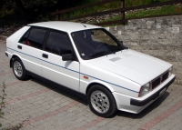 Lancia Delta Hatchback (1 generation) 1.3 4MT (75 hp) foto, Lancia Delta Hatchback (1 generation) 1.3 4MT (75 hp) fotos, Lancia Delta Hatchback (1 generation) 1.3 4MT (75 hp) imagen, Lancia Delta Hatchback (1 generation) 1.3 4MT (75 hp) imagenes, Lancia Delta Hatchback (1 generation) 1.3 4MT (75 hp) fotografía