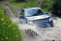 Land Rover Freelander Crossover (2 generation) 2.0 Si4 AT 4WD (240hp) HSE foto, Land Rover Freelander Crossover (2 generation) 2.0 Si4 AT 4WD (240hp) HSE fotos, Land Rover Freelander Crossover (2 generation) 2.0 Si4 AT 4WD (240hp) HSE imagen, Land Rover Freelander Crossover (2 generation) 2.0 Si4 AT 4WD (240hp) HSE imagenes, Land Rover Freelander Crossover (2 generation) 2.0 Si4 AT 4WD (240hp) HSE fotografía