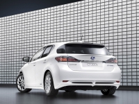 Lexus CT Hatchback 5-door. (1 generation) 200h CVT (136hp) Comfort foto, Lexus CT Hatchback 5-door. (1 generation) 200h CVT (136hp) Comfort fotos, Lexus CT Hatchback 5-door. (1 generation) 200h CVT (136hp) Comfort imagen, Lexus CT Hatchback 5-door. (1 generation) 200h CVT (136hp) Comfort imagenes, Lexus CT Hatchback 5-door. (1 generation) 200h CVT (136hp) Comfort fotografía