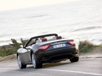 Maserati GranCabrio Convertible 2-door (1 generation) 4.7 AT (440 hp) basic foto, Maserati GranCabrio Convertible 2-door (1 generation) 4.7 AT (440 hp) basic fotos, Maserati GranCabrio Convertible 2-door (1 generation) 4.7 AT (440 hp) basic imagen, Maserati GranCabrio Convertible 2-door (1 generation) 4.7 AT (440 hp) basic imagenes, Maserati GranCabrio Convertible 2-door (1 generation) 4.7 AT (440 hp) basic fotografía