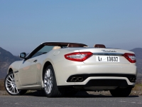 Maserati GranCabrio Convertible 2-door (1 generation) 4.7 AT (440 hp) basic foto, Maserati GranCabrio Convertible 2-door (1 generation) 4.7 AT (440 hp) basic fotos, Maserati GranCabrio Convertible 2-door (1 generation) 4.7 AT (440 hp) basic imagen, Maserati GranCabrio Convertible 2-door (1 generation) 4.7 AT (440 hp) basic imagenes, Maserati GranCabrio Convertible 2-door (1 generation) 4.7 AT (440 hp) basic fotografía