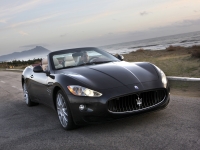 Maserati GranCabrio Convertible 2-door (1 generation) 4.7 AT (440 hp) basic foto, Maserati GranCabrio Convertible 2-door (1 generation) 4.7 AT (440 hp) basic fotos, Maserati GranCabrio Convertible 2-door (1 generation) 4.7 AT (440 hp) basic imagen, Maserati GranCabrio Convertible 2-door (1 generation) 4.7 AT (440 hp) basic imagenes, Maserati GranCabrio Convertible 2-door (1 generation) 4.7 AT (440 hp) basic fotografía