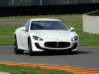 Maserati GranTurismo MC Stradale coupe 2-door (1 generation) 4.7 MT (450 hp) basic foto, Maserati GranTurismo MC Stradale coupe 2-door (1 generation) 4.7 MT (450 hp) basic fotos, Maserati GranTurismo MC Stradale coupe 2-door (1 generation) 4.7 MT (450 hp) basic imagen, Maserati GranTurismo MC Stradale coupe 2-door (1 generation) 4.7 MT (450 hp) basic imagenes, Maserati GranTurismo MC Stradale coupe 2-door (1 generation) 4.7 MT (450 hp) basic fotografía