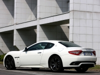 Maserati GranTurismo S coupe 2-door (1 generation) 4.7 AMT (440hp) foto, Maserati GranTurismo S coupe 2-door (1 generation) 4.7 AMT (440hp) fotos, Maserati GranTurismo S coupe 2-door (1 generation) 4.7 AMT (440hp) imagen, Maserati GranTurismo S coupe 2-door (1 generation) 4.7 AMT (440hp) imagenes, Maserati GranTurismo S coupe 2-door (1 generation) 4.7 AMT (440hp) fotografía