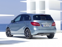 Mercedes-Benz B-Class Hatchback (W246) B 180 CDI BlueEfficiency MT (109hp) basic foto, Mercedes-Benz B-Class Hatchback (W246) B 180 CDI BlueEfficiency MT (109hp) basic fotos, Mercedes-Benz B-Class Hatchback (W246) B 180 CDI BlueEfficiency MT (109hp) basic imagen, Mercedes-Benz B-Class Hatchback (W246) B 180 CDI BlueEfficiency MT (109hp) basic imagenes, Mercedes-Benz B-Class Hatchback (W246) B 180 CDI BlueEfficiency MT (109hp) basic fotografía