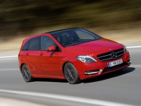 Mercedes-Benz B-Class Hatchback (W246) B 180 CDI BlueEfficiency MT (109hp) basic foto, Mercedes-Benz B-Class Hatchback (W246) B 180 CDI BlueEfficiency MT (109hp) basic fotos, Mercedes-Benz B-Class Hatchback (W246) B 180 CDI BlueEfficiency MT (109hp) basic imagen, Mercedes-Benz B-Class Hatchback (W246) B 180 CDI BlueEfficiency MT (109hp) basic imagenes, Mercedes-Benz B-Class Hatchback (W246) B 180 CDI BlueEfficiency MT (109hp) basic fotografía