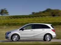 Mercedes-Benz B-Class Hatchback (W246) B 180 CDI BlueEfficiency MT (109hp) basic foto, Mercedes-Benz B-Class Hatchback (W246) B 180 CDI BlueEfficiency MT (109hp) basic fotos, Mercedes-Benz B-Class Hatchback (W246) B 180 CDI BlueEfficiency MT (109hp) basic imagen, Mercedes-Benz B-Class Hatchback (W246) B 180 CDI BlueEfficiency MT (109hp) basic imagenes, Mercedes-Benz B-Class Hatchback (W246) B 180 CDI BlueEfficiency MT (109hp) basic fotografía