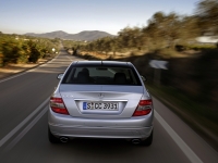 Mercedes-Benz C-Class Sedan 4-door (W204/S204) C 180 CGI BlueEFFICIENCY MT (156 HP) foto, Mercedes-Benz C-Class Sedan 4-door (W204/S204) C 180 CGI BlueEFFICIENCY MT (156 HP) fotos, Mercedes-Benz C-Class Sedan 4-door (W204/S204) C 180 CGI BlueEFFICIENCY MT (156 HP) imagen, Mercedes-Benz C-Class Sedan 4-door (W204/S204) C 180 CGI BlueEFFICIENCY MT (156 HP) imagenes, Mercedes-Benz C-Class Sedan 4-door (W204/S204) C 180 CGI BlueEFFICIENCY MT (156 HP) fotografía