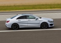 Mercedes-Benz CLA-Class Coupe 4-door (1 generation) CLA 200 MT (156hp) foto, Mercedes-Benz CLA-Class Coupe 4-door (1 generation) CLA 200 MT (156hp) fotos, Mercedes-Benz CLA-Class Coupe 4-door (1 generation) CLA 200 MT (156hp) imagen, Mercedes-Benz CLA-Class Coupe 4-door (1 generation) CLA 200 MT (156hp) imagenes, Mercedes-Benz CLA-Class Coupe 4-door (1 generation) CLA 200 MT (156hp) fotografía