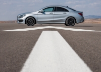 Mercedes-Benz CLA-Class Coupe 4-door (1 generation) CLA 200 MT (156hp) foto, Mercedes-Benz CLA-Class Coupe 4-door (1 generation) CLA 200 MT (156hp) fotos, Mercedes-Benz CLA-Class Coupe 4-door (1 generation) CLA 200 MT (156hp) imagen, Mercedes-Benz CLA-Class Coupe 4-door (1 generation) CLA 200 MT (156hp) imagenes, Mercedes-Benz CLA-Class Coupe 4-door (1 generation) CLA 200 MT (156hp) fotografía