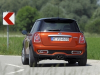 Mini Cooper S Hatchback 3-door (2 generation) 1.6 AT (184hp) basic foto, Mini Cooper S Hatchback 3-door (2 generation) 1.6 AT (184hp) basic fotos, Mini Cooper S Hatchback 3-door (2 generation) 1.6 AT (184hp) basic imagen, Mini Cooper S Hatchback 3-door (2 generation) 1.6 AT (184hp) basic imagenes, Mini Cooper S Hatchback 3-door (2 generation) 1.6 AT (184hp) basic fotografía