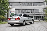 Mitsubishi Carisma Hatchback (1 generation) 1.6 AT (90hp) foto, Mitsubishi Carisma Hatchback (1 generation) 1.6 AT (90hp) fotos, Mitsubishi Carisma Hatchback (1 generation) 1.6 AT (90hp) imagen, Mitsubishi Carisma Hatchback (1 generation) 1.6 AT (90hp) imagenes, Mitsubishi Carisma Hatchback (1 generation) 1.6 AT (90hp) fotografía