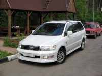 Mitsubishi Chariot Minivan (3rd generation) 3.0 AT (215hp) foto, Mitsubishi Chariot Minivan (3rd generation) 3.0 AT (215hp) fotos, Mitsubishi Chariot Minivan (3rd generation) 3.0 AT (215hp) imagen, Mitsubishi Chariot Minivan (3rd generation) 3.0 AT (215hp) imagenes, Mitsubishi Chariot Minivan (3rd generation) 3.0 AT (215hp) fotografía