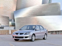 Mitsubishi Lancer Sedan 4-door (6 generation) 1.5 MT (90 HP) foto, Mitsubishi Lancer Sedan 4-door (6 generation) 1.5 MT (90 HP) fotos, Mitsubishi Lancer Sedan 4-door (6 generation) 1.5 MT (90 HP) imagen, Mitsubishi Lancer Sedan 4-door (6 generation) 1.5 MT (90 HP) imagenes, Mitsubishi Lancer Sedan 4-door (6 generation) 1.5 MT (90 HP) fotografía