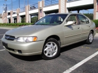 Nissan Altima Sedan (L30) 2.4 MT (150hp) foto, Nissan Altima Sedan (L30) 2.4 MT (150hp) fotos, Nissan Altima Sedan (L30) 2.4 MT (150hp) imagen, Nissan Altima Sedan (L30) 2.4 MT (150hp) imagenes, Nissan Altima Sedan (L30) 2.4 MT (150hp) fotografía